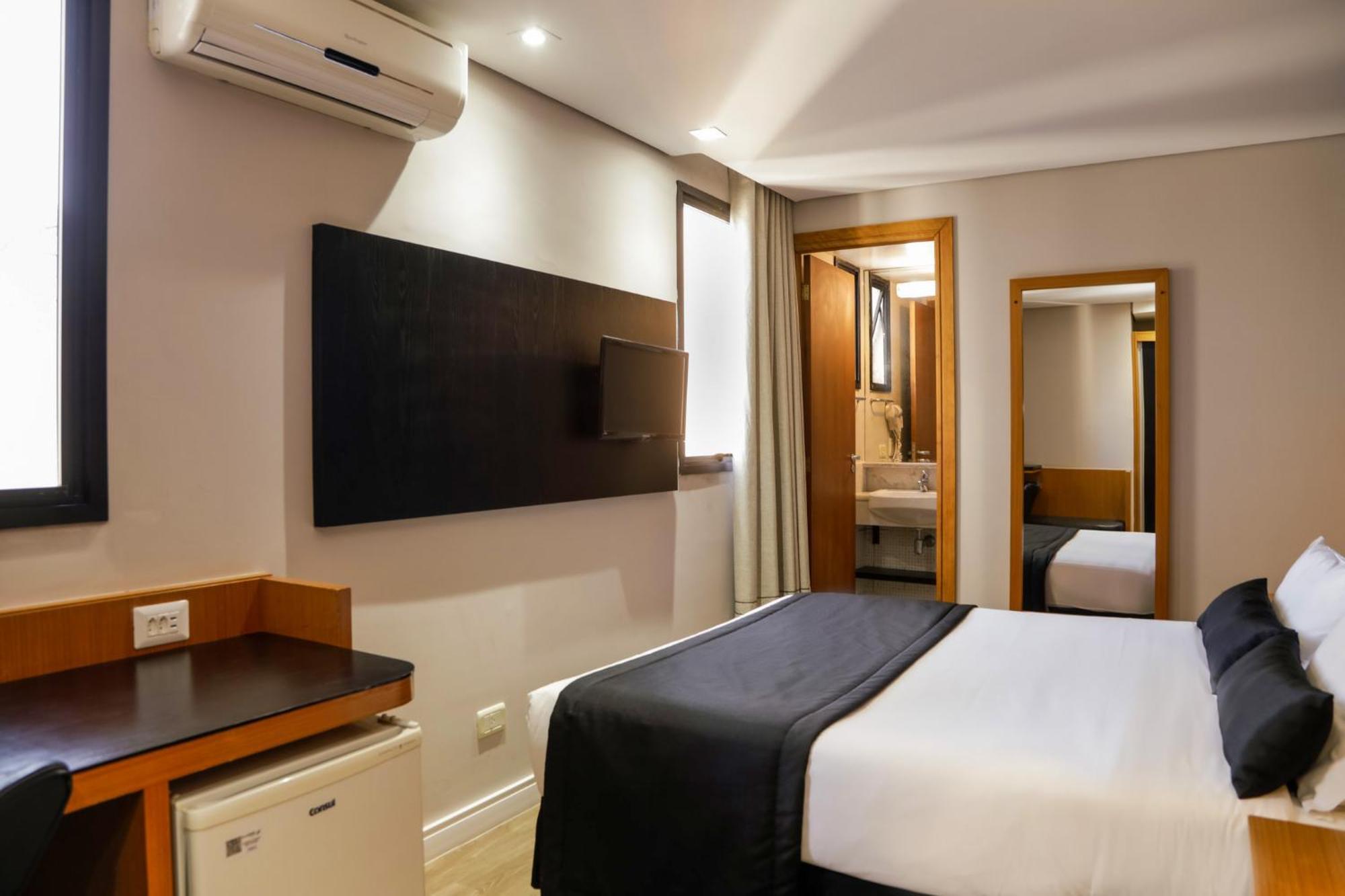 Slaviero Curitiba Batel Hotel Екстериор снимка