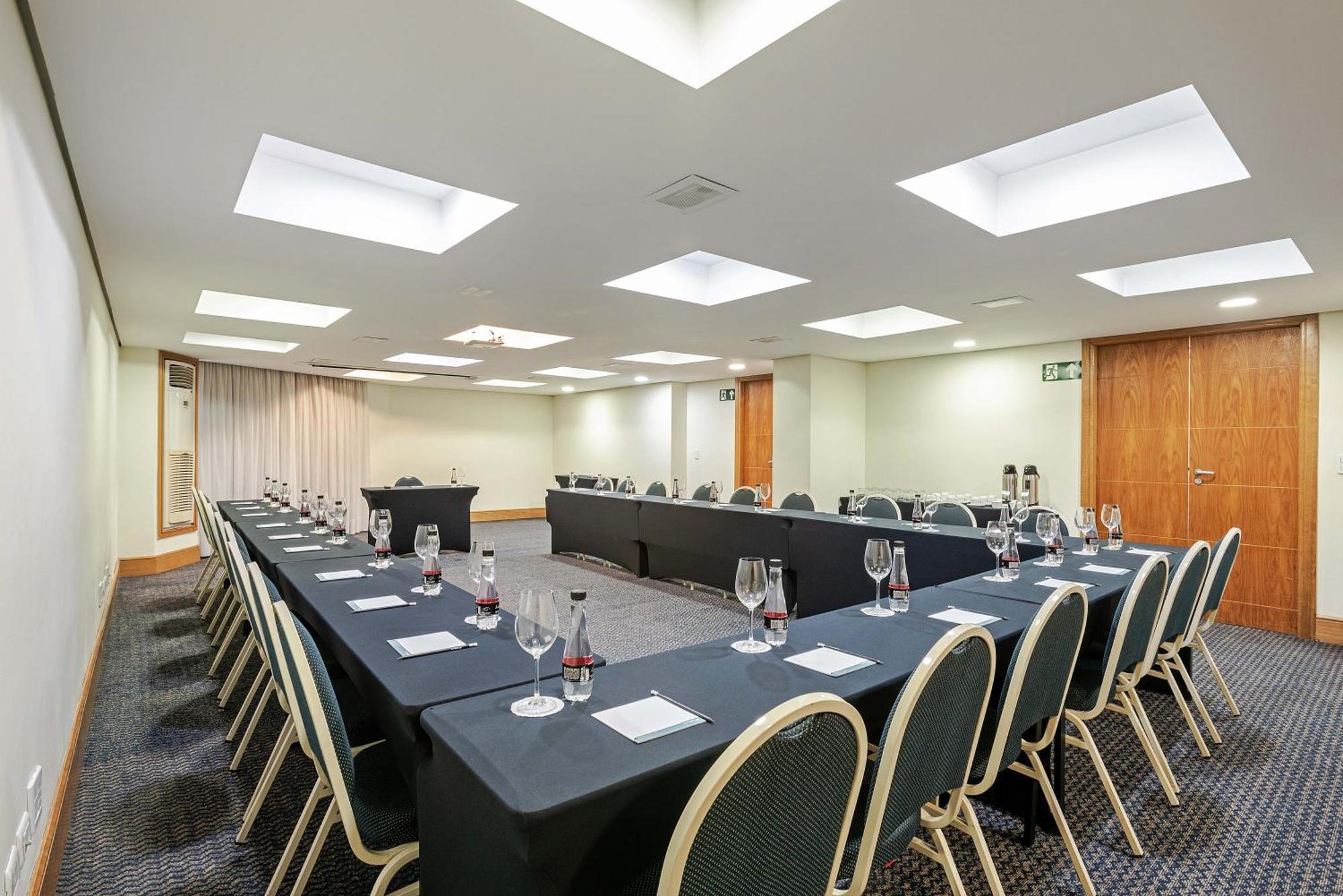 Slaviero Curitiba Batel Hotel Екстериор снимка
