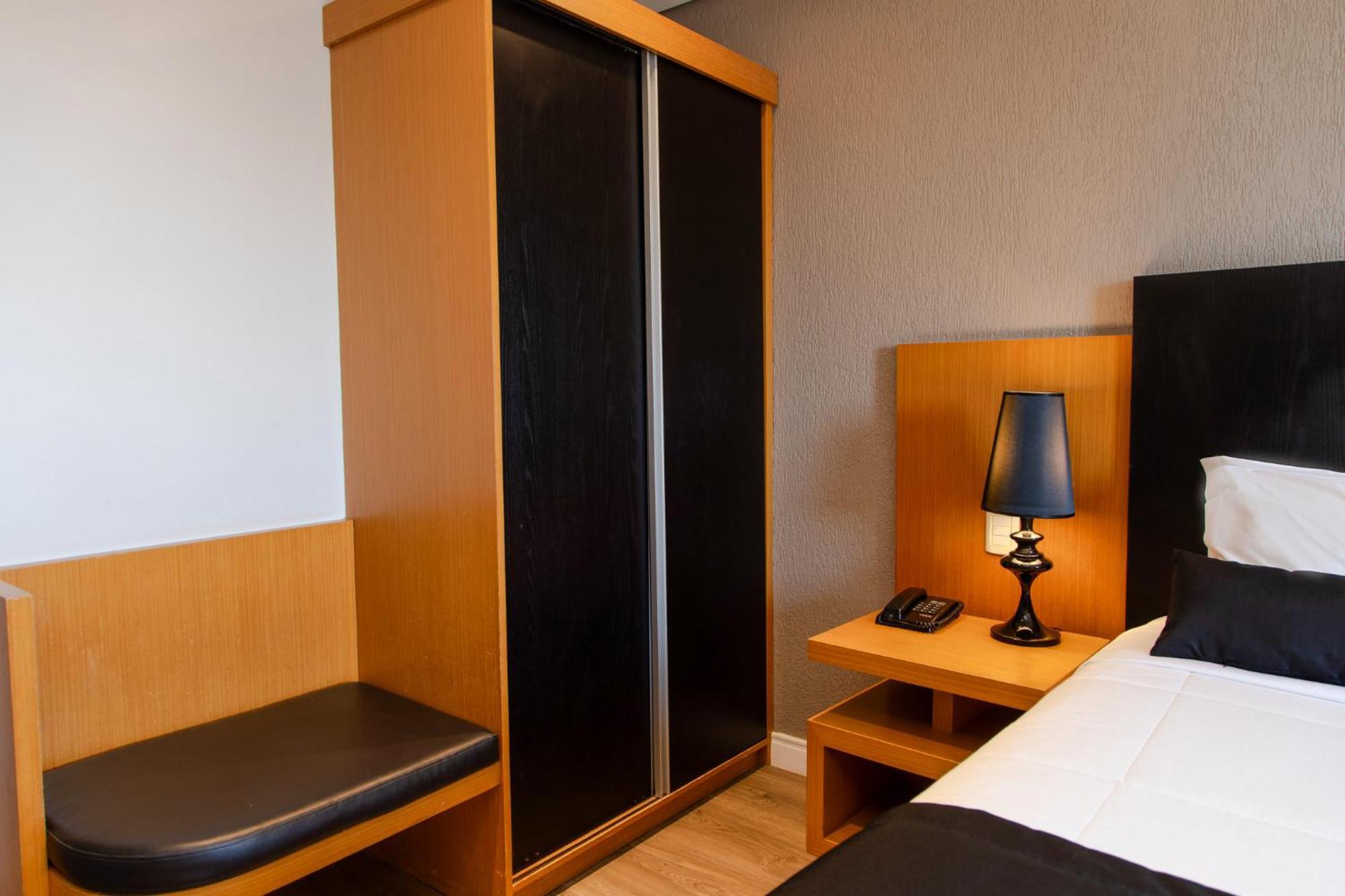 Slaviero Curitiba Batel Hotel Екстериор снимка