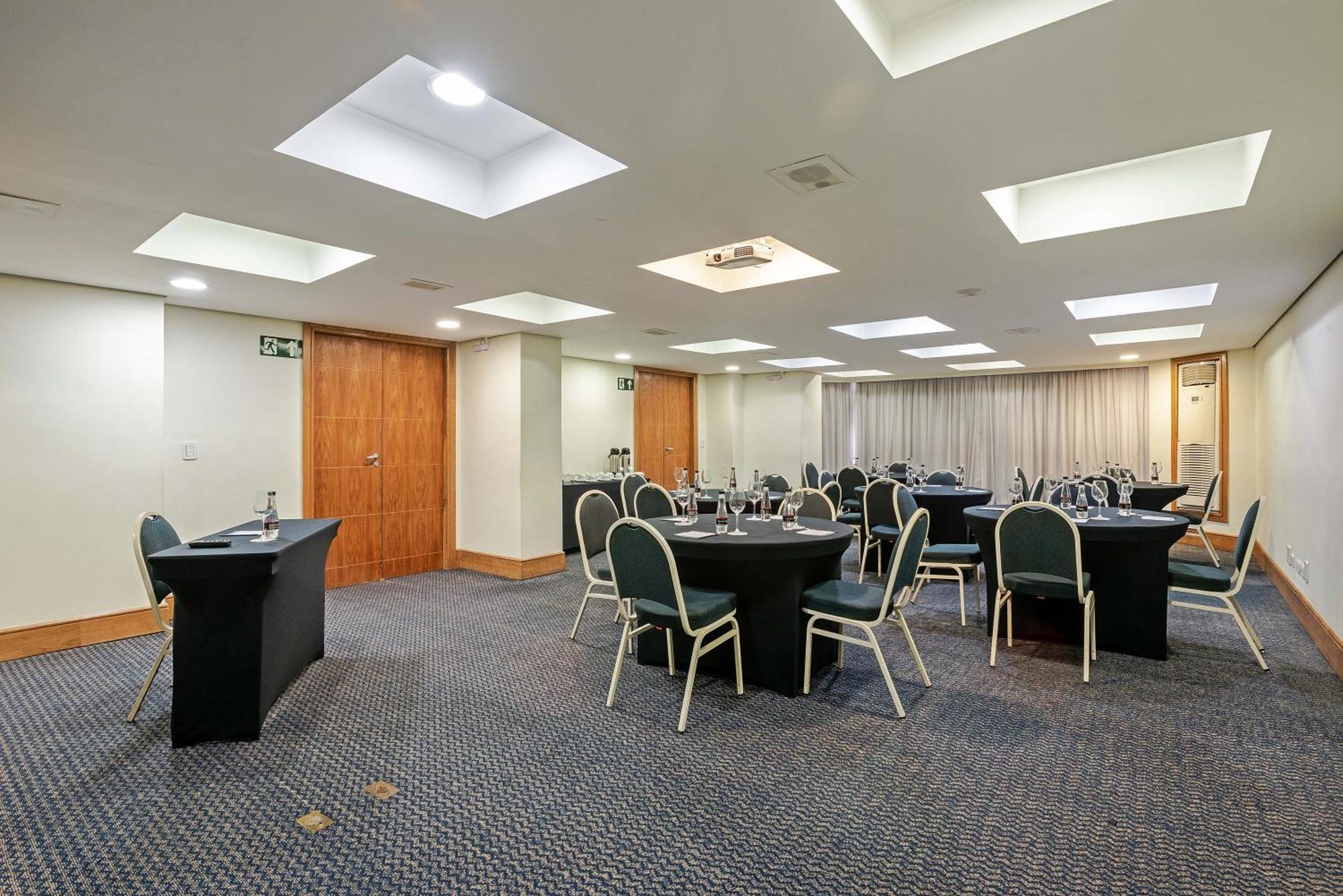 Slaviero Curitiba Batel Hotel Екстериор снимка